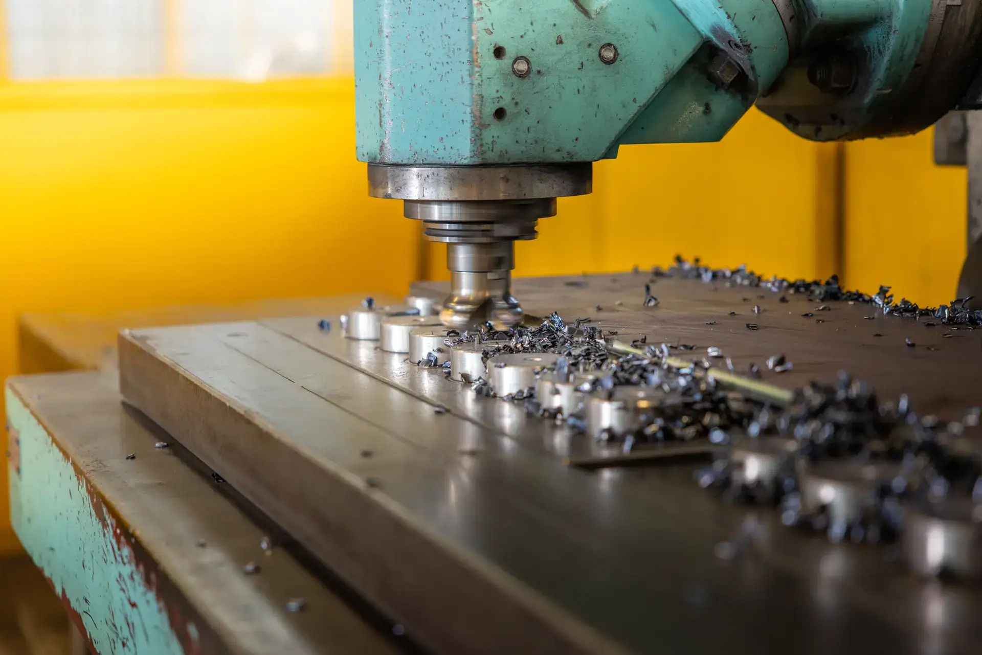 Soluzioni Meccaniche Precise, Affidabili, Su Misura.